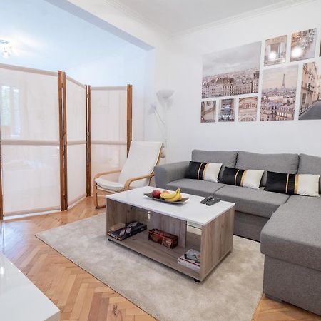 Vivid Condo By Ndk And Vitosha Blvd With Free Secured Parking And Ac Sófia Exterior foto